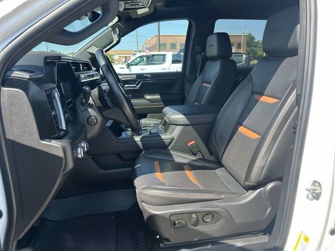Used 2024 GMC Sierra 1500 AT4 w/ Technology Package AWD/4WD image 19
