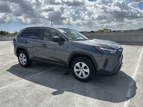 Used 2025 Toyota RAV4 LE image 39