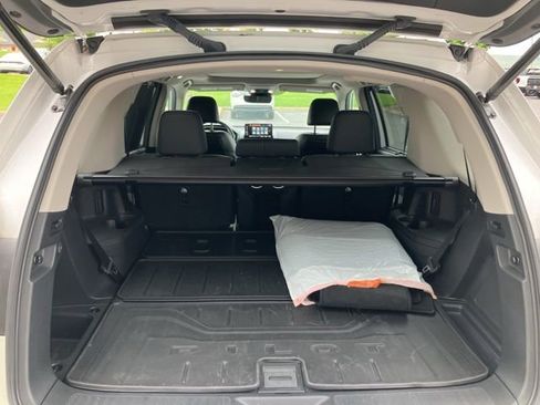 Certified 2025 Honda Pilot Elite image 12