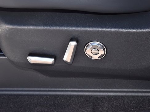 New 2025 Lincoln Navigator L Reserve w/ Jet Appearance Package image 40