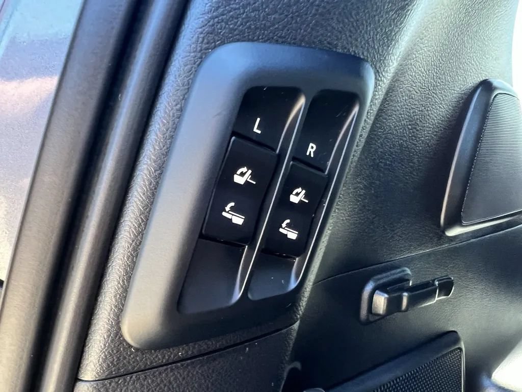 Used 2023 Lexus GX 460 Luxury w/ Accessory Package AWD/4WD image 39