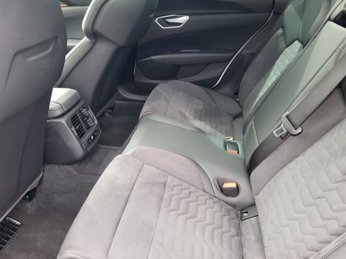 Used 2022 Audi e-tron GT Premium Plus AWD/4WD image 23