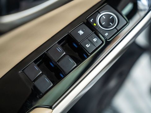 Used 2020 Lexus IS 300 w/ Navigation Package RWD image 40