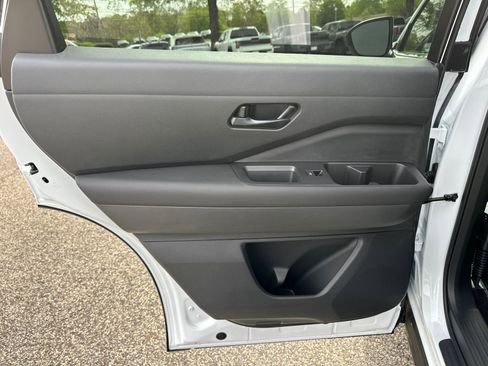 New 2026 Nissan Pathfinder SV FWD image 20