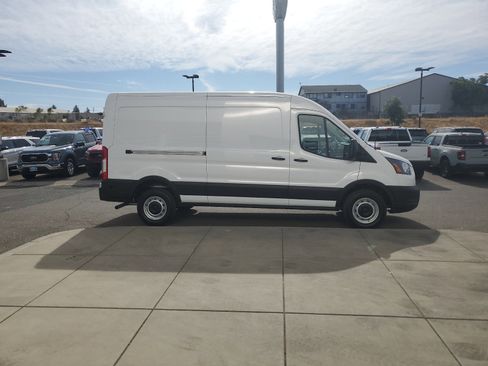Used 2024 Ford Transit 250 148 Medium Roof image 6