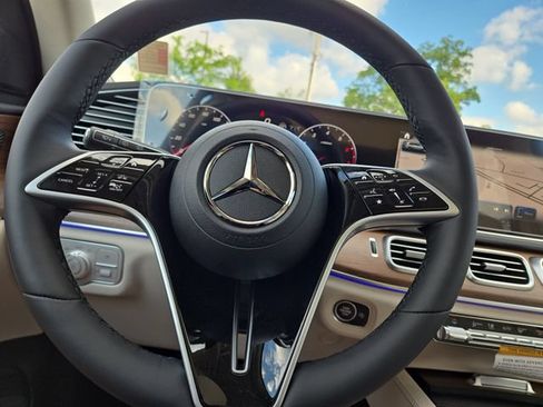 New 2026 Mercedes-Benz GLS 450 4MATIC image 19
