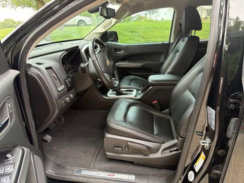 Used 2022 Chevrolet Colorado ZR2 AWD/4WD image 5