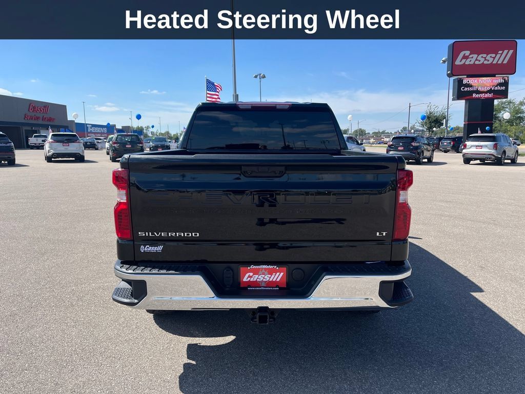 Used 2023 Chevrolet Silverado 1500 LT AWD/4WD image 5
