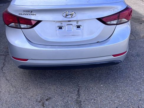 Used 2015 Hyundai Elantra SE w/ Option Group 02 image 22