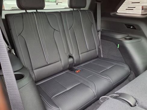 New 2026 Cadillac Vistiq Sport image 23