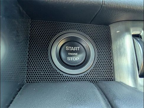 Used 2018 Land Rover Range Rover Supercharged image 10