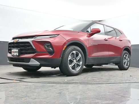 Used 2025 Chevrolet Blazer LT image 47