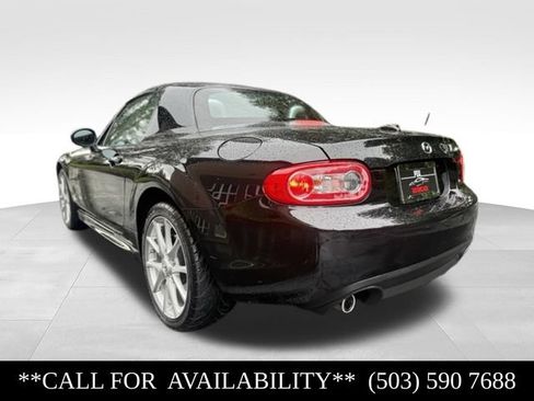 Used 2010 MAZDA MX-5 Miata Grand Touring w/ Premium Pkg RWD image 4