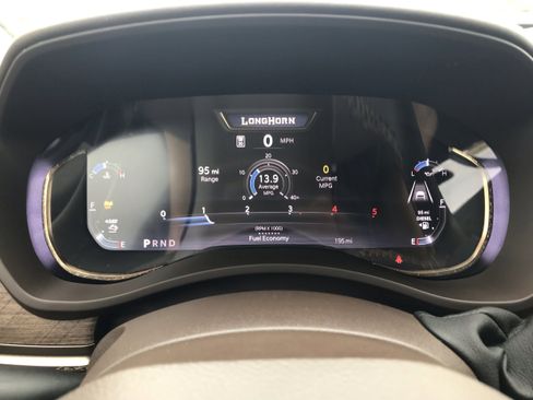 New 2025 RAM 2500 Limited AWD/4WD image 26