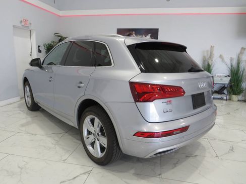 Used 2018 Audi Q5 2.0T Premium Plus w/ Premium Plus Package AWD/4WD image 6