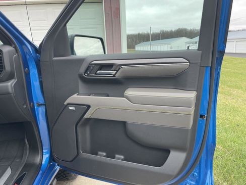 Used 2023 Chevrolet Silverado 1500 ZR2 w/ Technology Package image 31