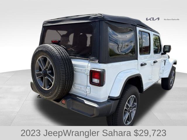Used 2023 Jeep Wrangler Unlimited Sahara AWD/4WD image 8