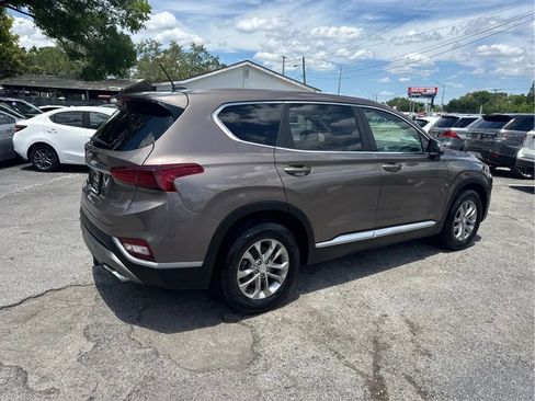 Used 2020 Hyundai Santa Fe SE FWD image 5