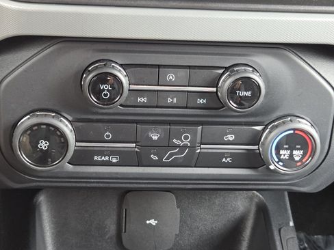 Used 2021 Ford Bronco 4-Door AWD/4WD image 33