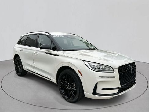 Used 2023 Lincoln Corsair Reserve w/ Jet Appearance Package image 8