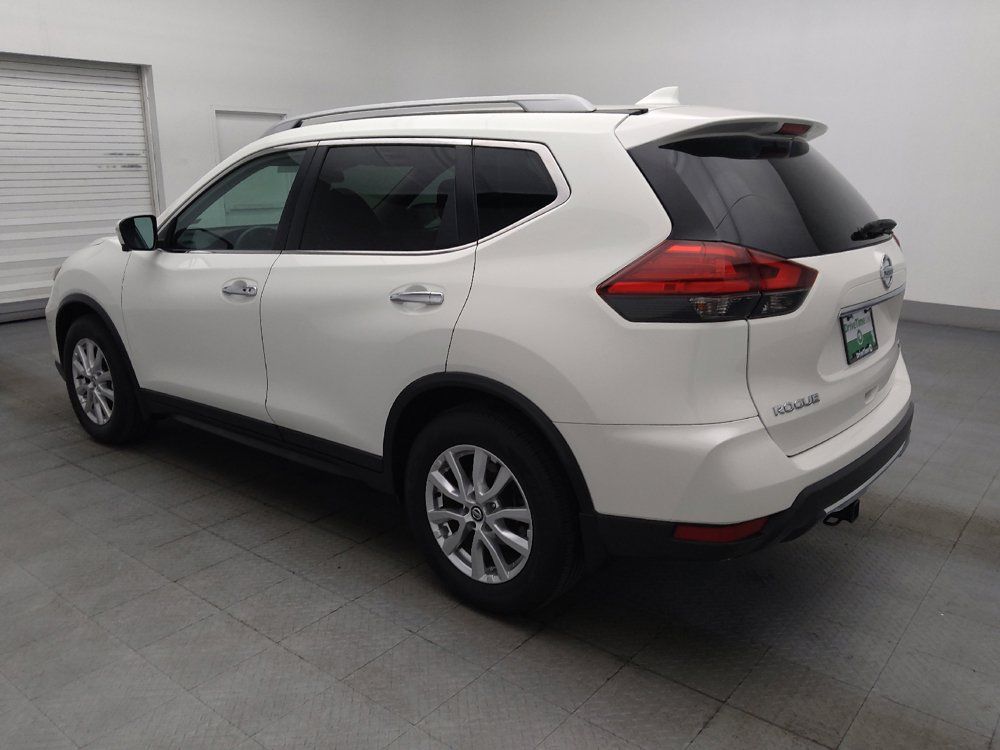 Used 2017 Nissan Rogue SV w/ SV Premium Package FWD image 3