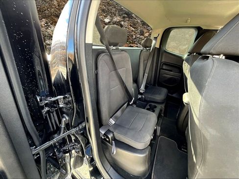 Used 2016 Chevrolet Colorado LT image 23