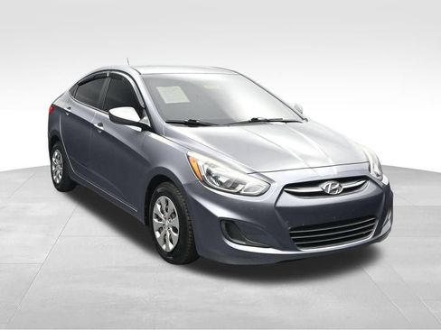 Used 2015 Hyundai Accent GLS FWD image 7