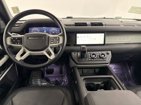 Used 2021 Land Rover Defender 110 X-Dynamic SE AWD/4WD image 23