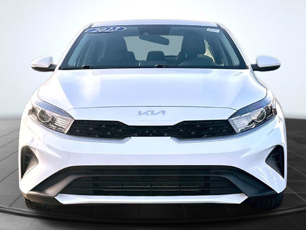 Used 2023 Kia Forte LXS FWD image 3