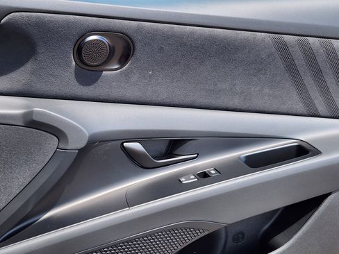 New 2025 Hyundai Elantra N image 14