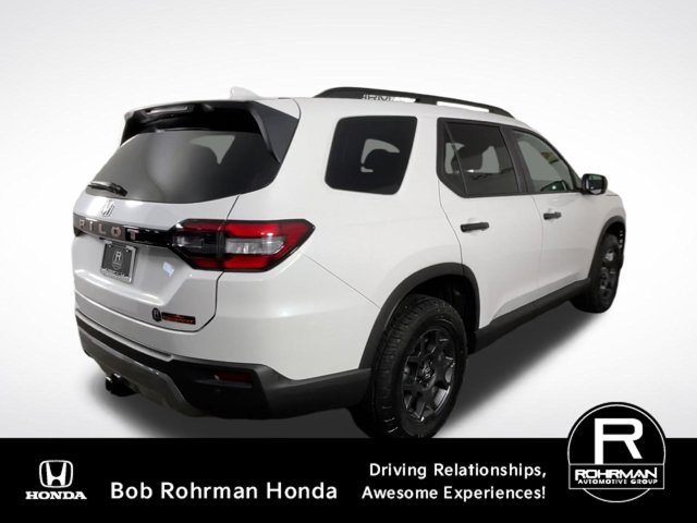 New 2026 Honda Pilot TrailSport image 8