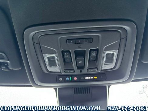 Used 2023 Chevrolet Silverado 1500 High Country w/ Technology Package image 35