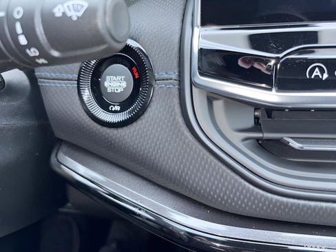 New 2026 Jeep Compass Limited image 23