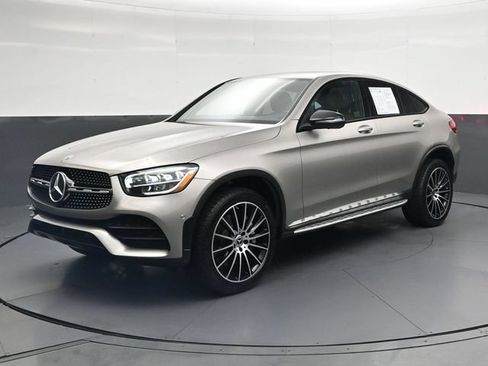 Used 2022 Mercedes-Benz GLC 300 4MATIC Coupe image 9