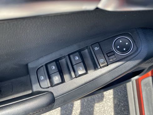 Used 2023 Kia Seltos S image 13