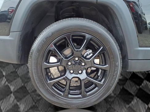 Used 2022 Jeep Compass Altitude w/ Convenience Group image 9