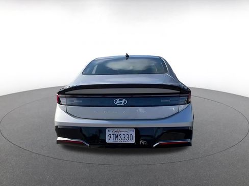 Used 2025 Hyundai Sonata SEL FWD image 12