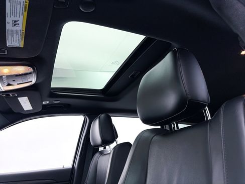 Used 2021 Jeep Grand Cherokee Laredo X image 5