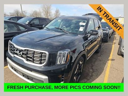 Used 2025 Kia Telluride S