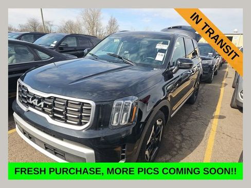 Used 2025 Kia Telluride S image 1