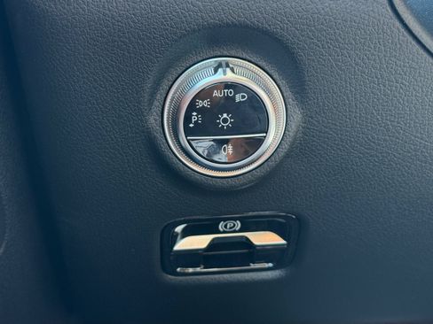 Used 2026 Mercedes-Benz C 300 4MATIC Sedan image 14