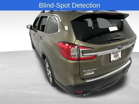 Used 2025 Subaru Ascent Premium image 5