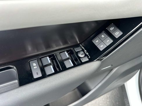 New 2026 Land Rover Range Rover Velar Dynamic SE AWD/4WD image 10
