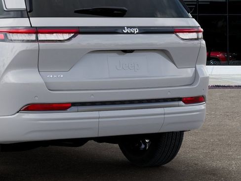 New 2026 Jeep Grand Cherokee Limited AWD/4WD image 13
