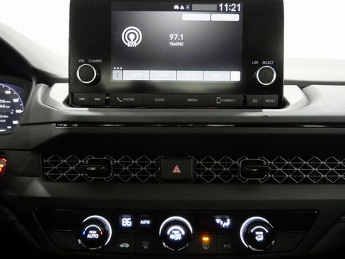 Used 2023 Honda Accord LX image 19