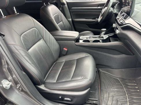 Used 2023 Nissan Altima 2.0 SR image 11