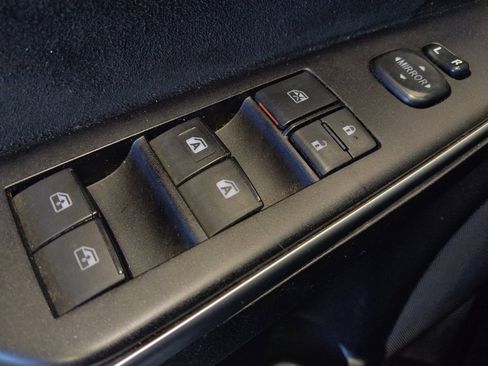 Used 2017 Toyota Camry XSE image 27