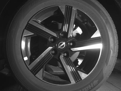 Used 2025 Nissan Sentra SV image 14