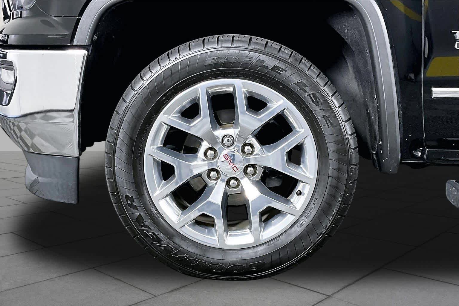 Used 2018 GMC Sierra 1500 SLT w/ Texas SLT Premium Package RWD image 9