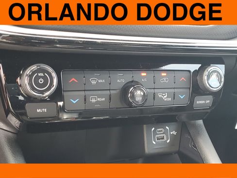 New 2025 Jeep Compass Trailhawk w/ Sun & Sound Group image 18